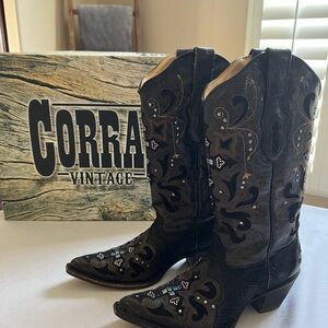 Corral Black Heeled Boots with Rhinestone Cross Design